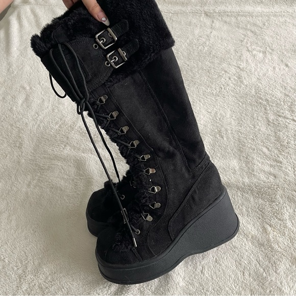☆ y2k fuzzy winter boots ☆ - Picture 5 of 12